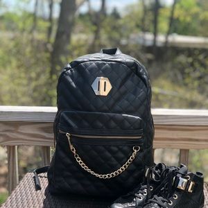 BLACK FAUX LEATHER QUILTED BACKPACK